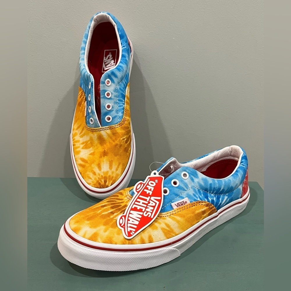 NWT Vans Era Juniors 6.5 Tie-Dye Sneakers
